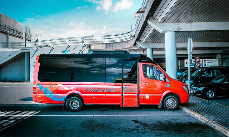 bus rojo amanda